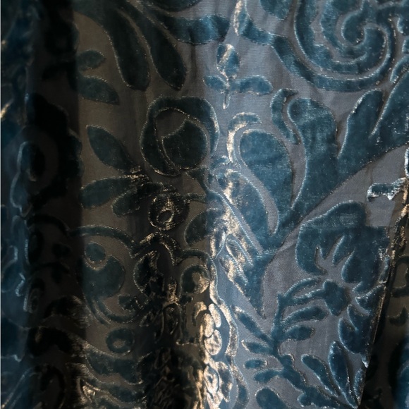 Black swan velvet minidress - Picture 3 of 3